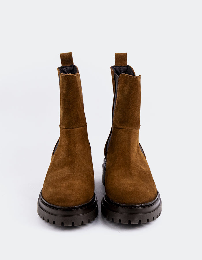 L'INTERVALLE Lavak Women's Chelsea Ankle Boots Tan Suede