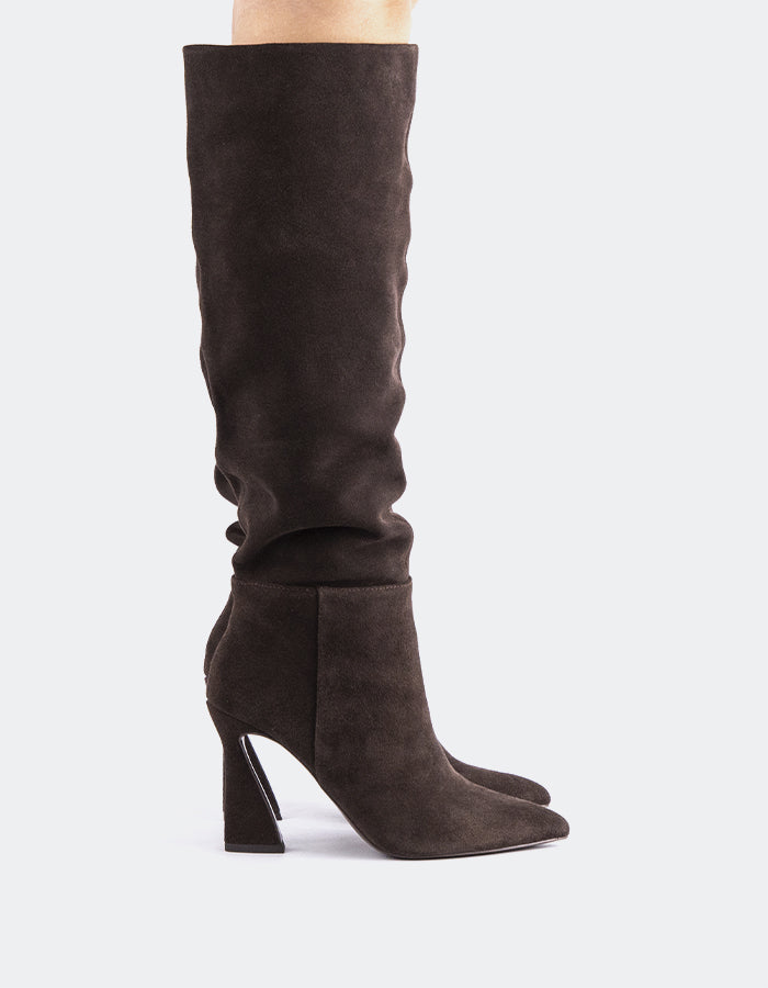 L'INTERVALLE Lerwick Bottes hautes à talons hauts pour femmes Brun Suède