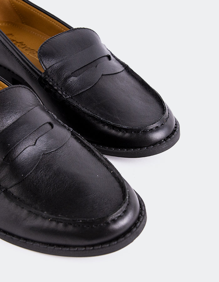 L'INTERVALLE Lettine Women's Penny Loafers Black Leather