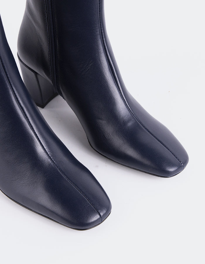 L'INTERVALLE Lioni Bottines pour femmes Cuir marine (7126288367696)