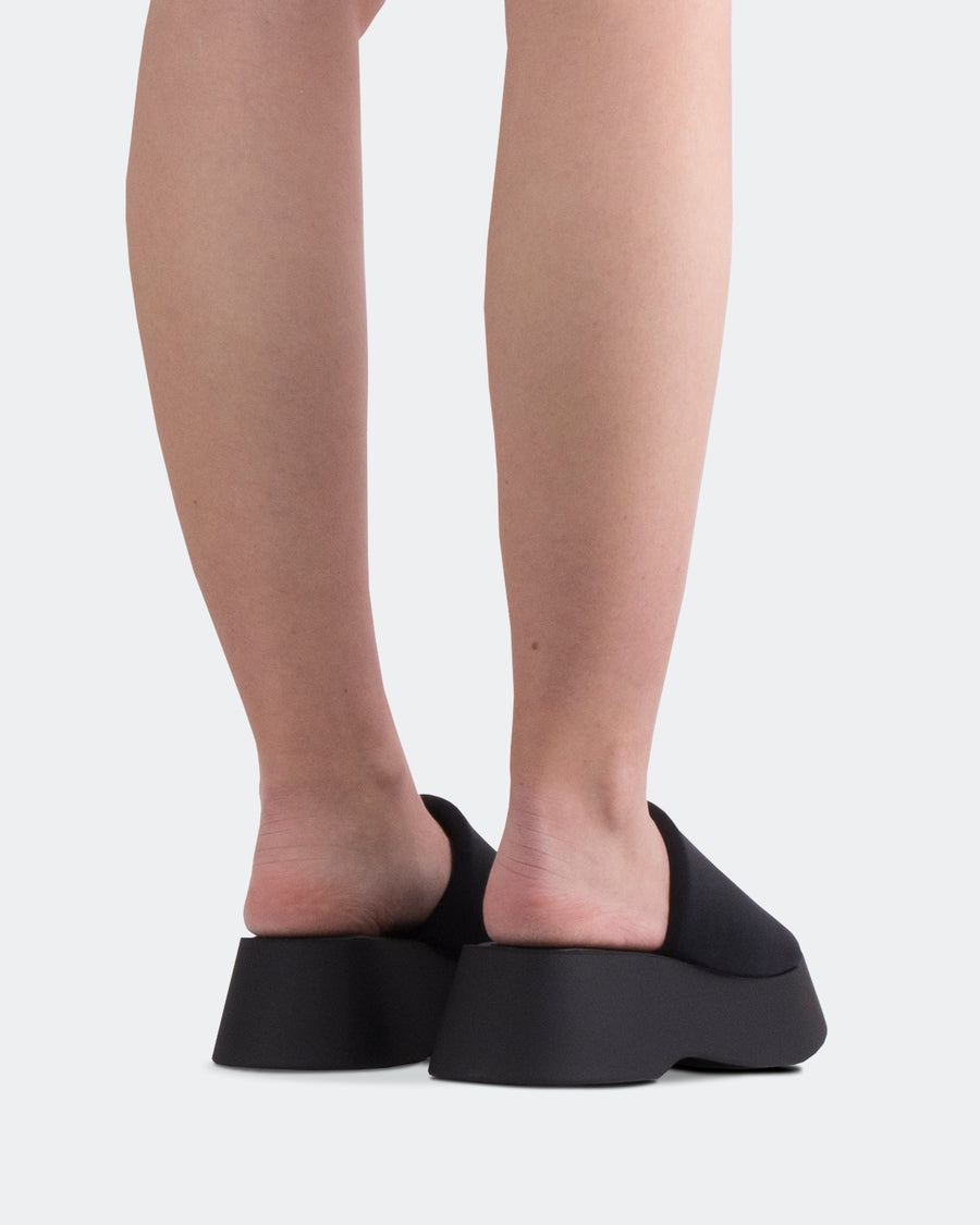L'INTERVALLE Liu Women's Sandal Platform Black Lycra