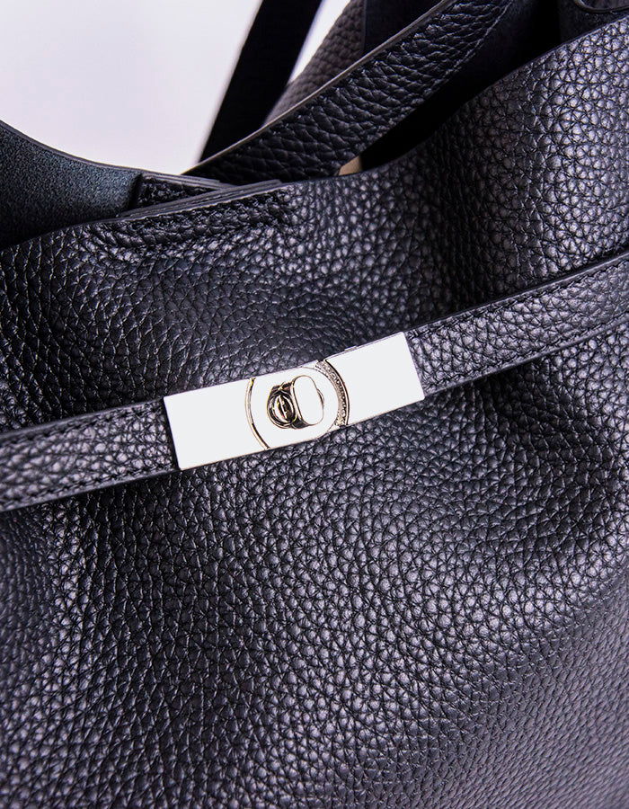 L'INTERVALLE Lorna Women's Shoulder Handbag Black Leather