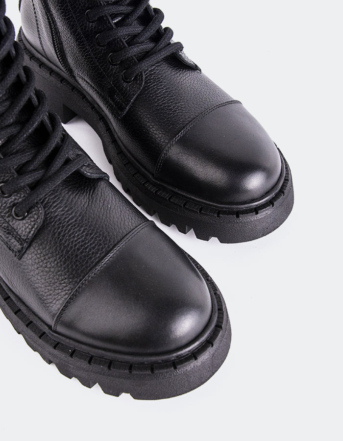 L'INTERVALLE Marieville Women's Ankle Boots Black Leather