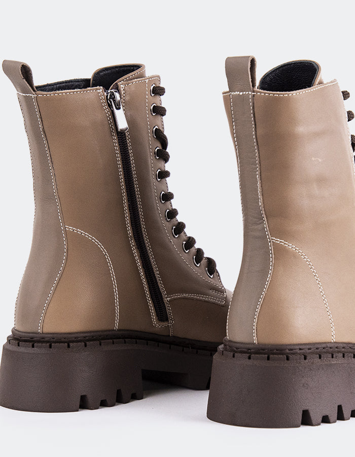 L'INTERVALLE Marieville Women's Ankle Boots Camel Leather