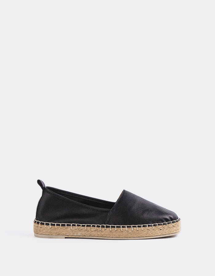 L'INTERVALLE Medusa Women's Espadrille Shoe Black Leather