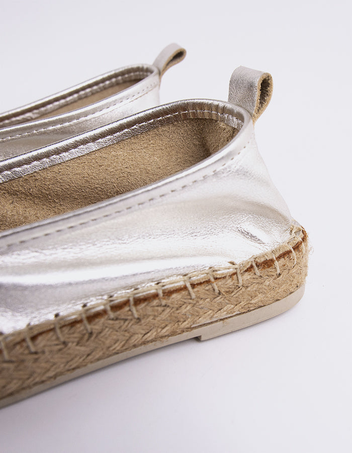 L'INTERVALLE Medusa Women's Espadrille Shoe Silver Leather