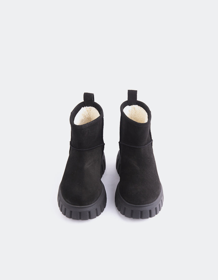 L'INTERVALLE Mortara Uggs pour femmes Noir Suède