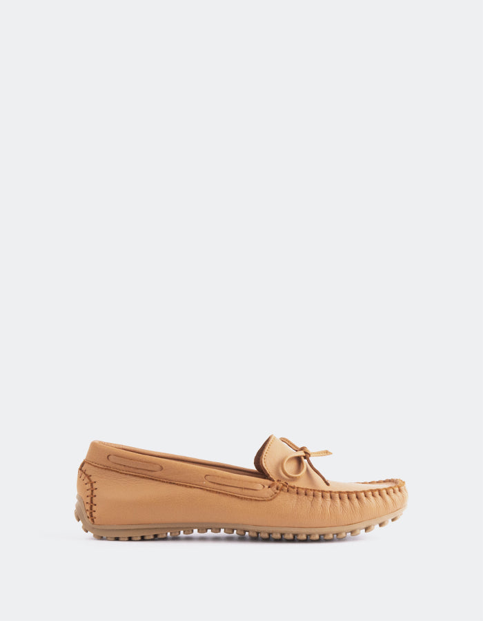 L'INTERVALLE Nhuna Femme Boat Chaussure Loafer Ocre Cuir