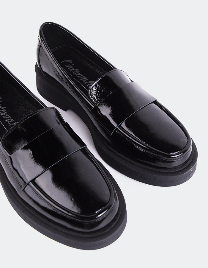 L'INTERVALLE Novee Mocassins à pochettes pour femmes Noir Verni  (7109780209744)