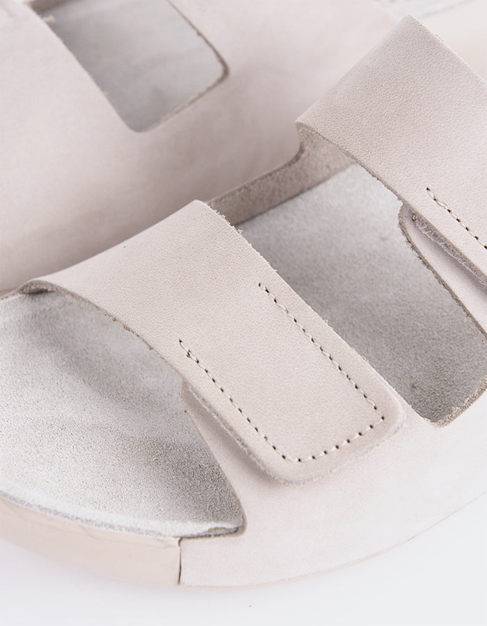 Nyssa Nubuck gris clair