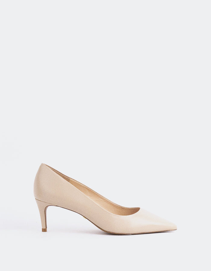 L'INTERVALLE Phlox Women's Kitten Heel Pumps Nude Leather