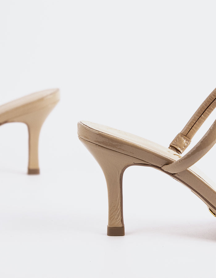 L'INTERVALLE Pretty Sandales mules à double bride pour femmes Nu Naplack