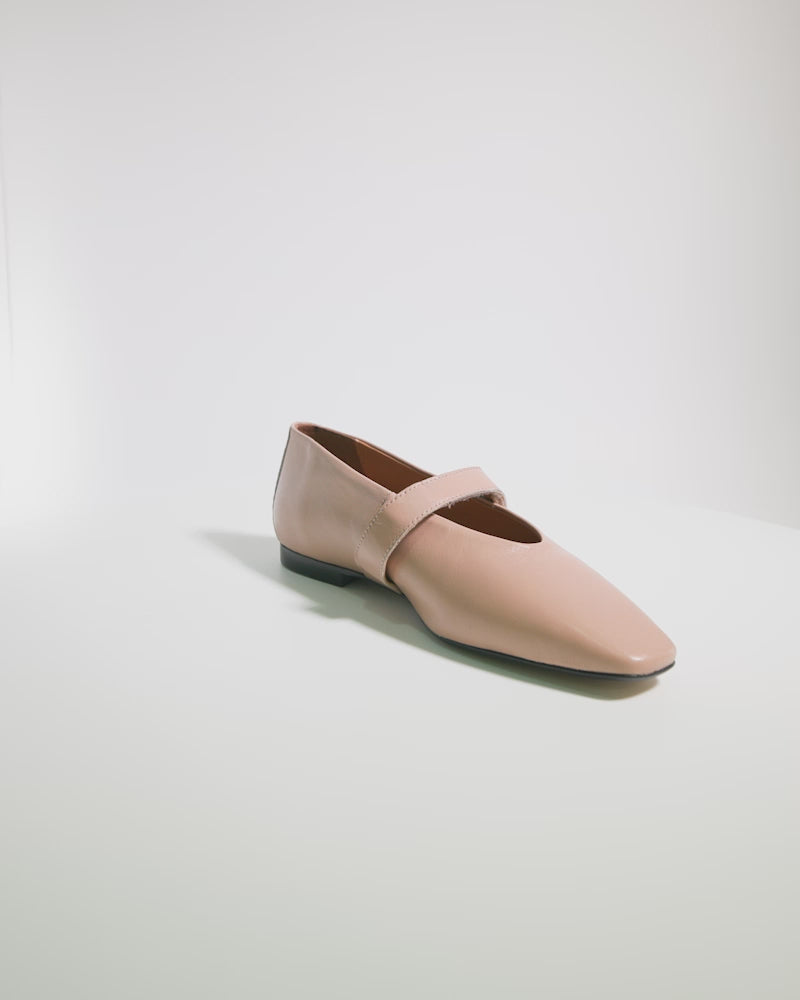L'INTERVALLE Flordeliz Women's Shoe Ballerina Nude Leather