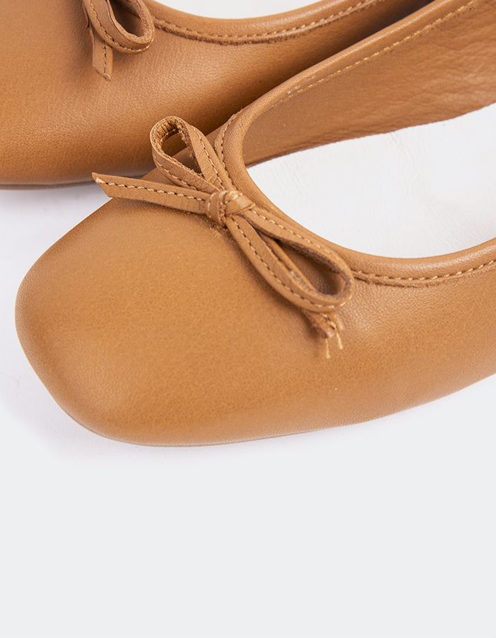   L'INTERVALLE Ramesses Women's Ballerina Flat Shoe Tan Leather