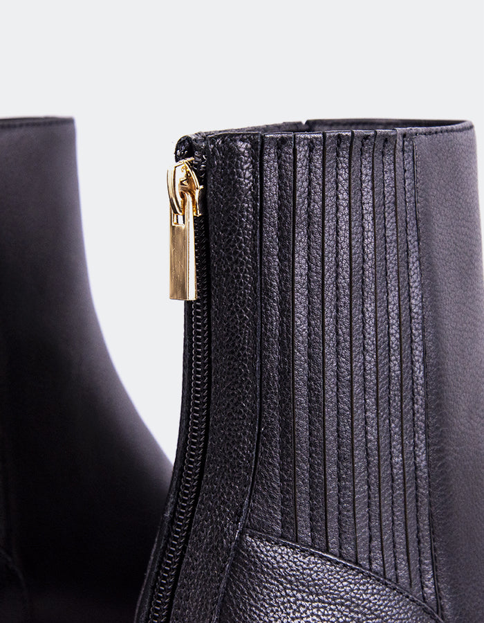 L'INTERVALLE Remie Bottines Chelsea pour femmes Cuir Noir