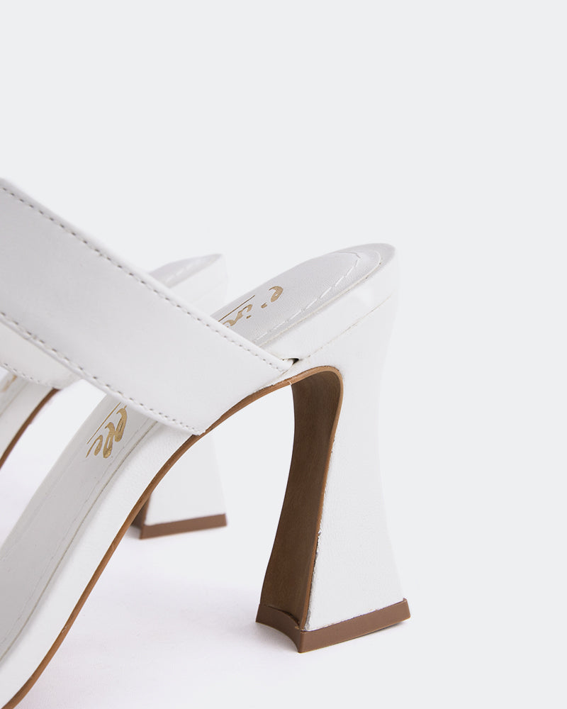 L'INTERVALLE Ricarda Chaussure à talon haut pour femme Sandale en cuir blanc