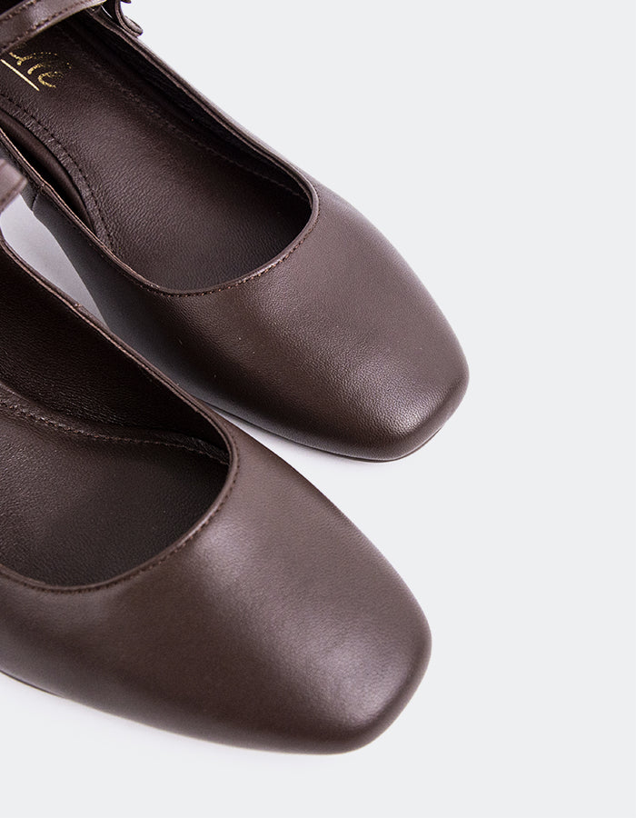 L'INTERVALLE Rosalba Chaussures pour femmes Mary Jane Brun