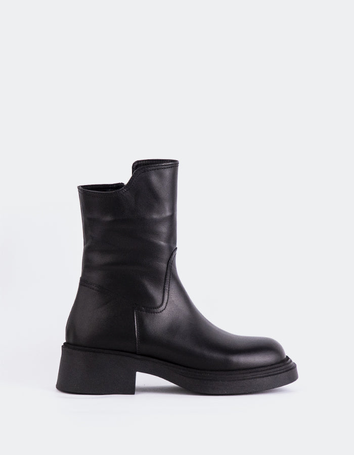 L'INTERVALLE Rosemère Women's Ankle Boots Black Leather