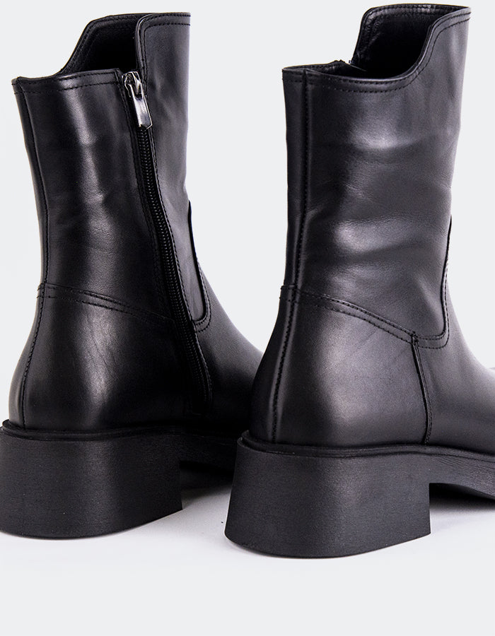 L'INTERVALLE Rosemère Women's Ankle Boots Black Leather