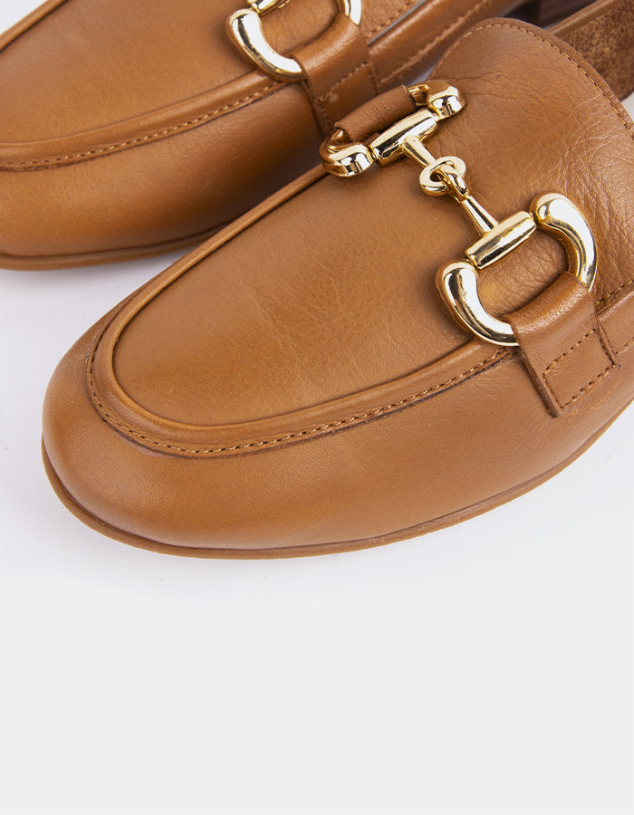 L'INTERVALLE Sardana Women's Shoe Loafer Tan Leather