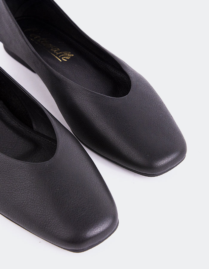 L'INTERVALLE Scot Women's Ballerina Flat Shoe Black Leather