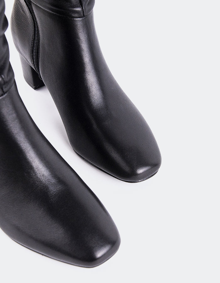 L'INTERVALLE Seth Women's Slouchy Tall Boots Black Leather