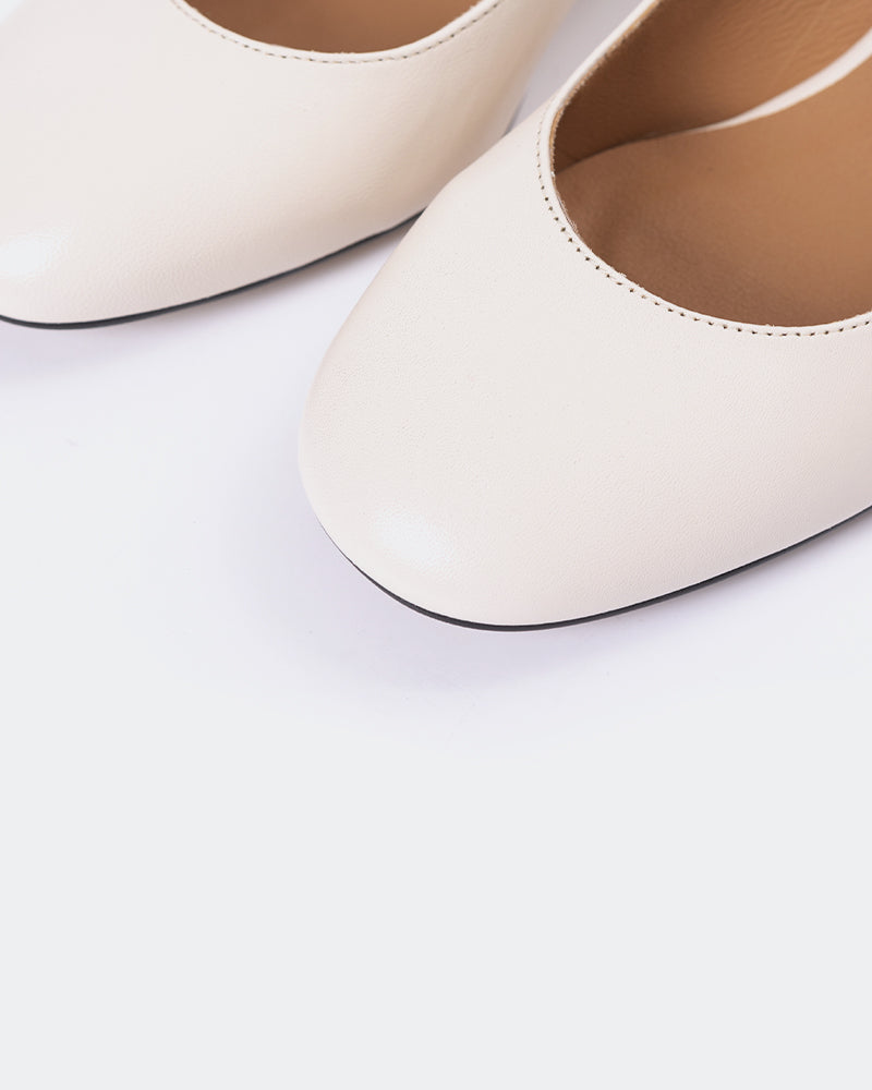 L'INTERVALLE Sheko Chaussures pour femmes Talon moyen Escarpins Blanc Cassé  Cuir