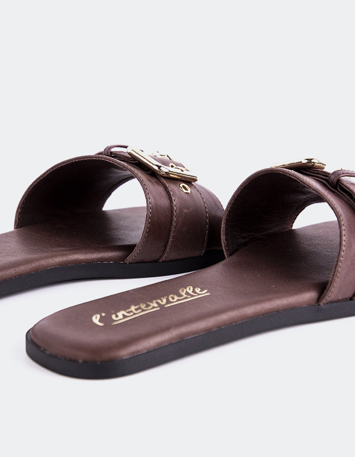 L'INTERVALLE Sherra Sandales plates pour femmes Cuir Brun
