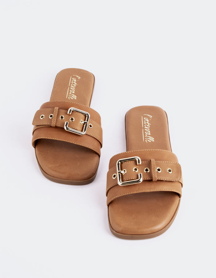 L'INTERVALLE Sherra Sandales plates pour femmes Cuir Ocre