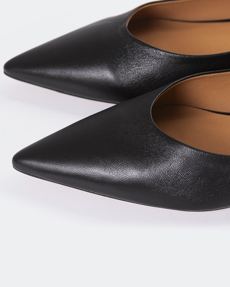 L'INTERVALLE Shynnis Women's Shoe Pumps Black Leather