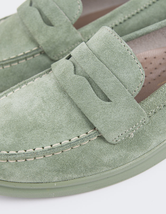 L'INTERVALLE Sperry Chaussure Loafer pour femmes Vert Suède