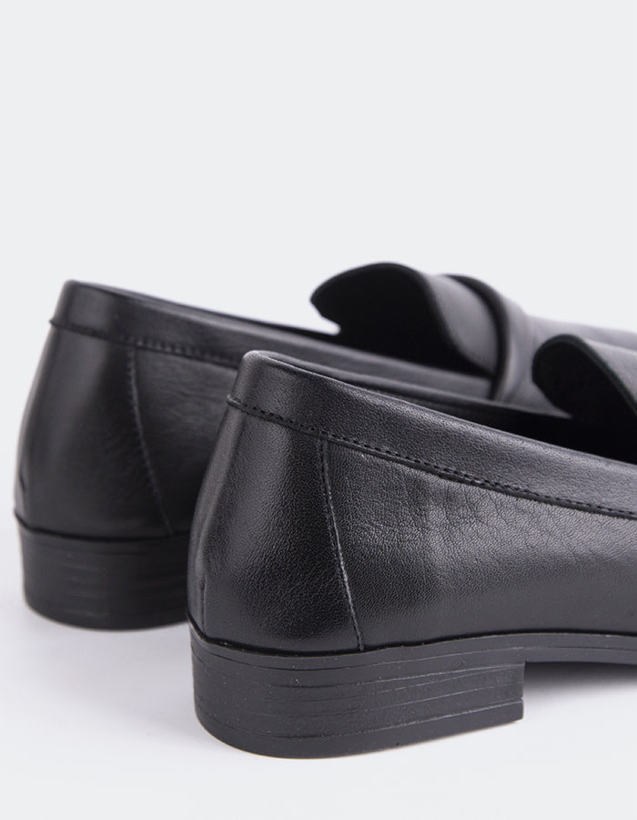 L'INTERVALLE Splice Mocassins pour femmes Noir Cuir