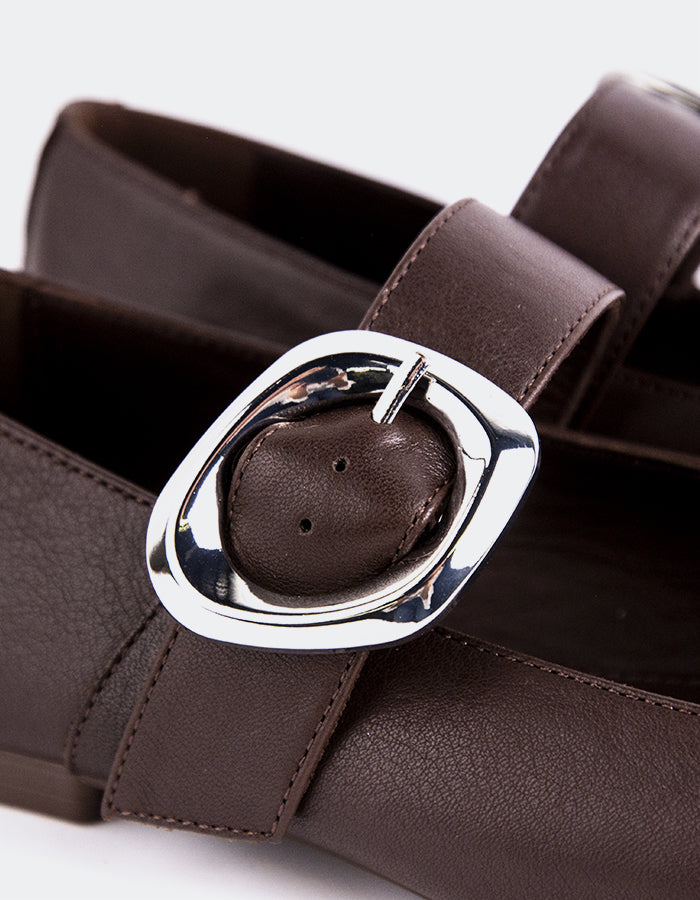 L'INTERVALLE Vady Femmes Mary Jane Chaussures plates  CuirBrun