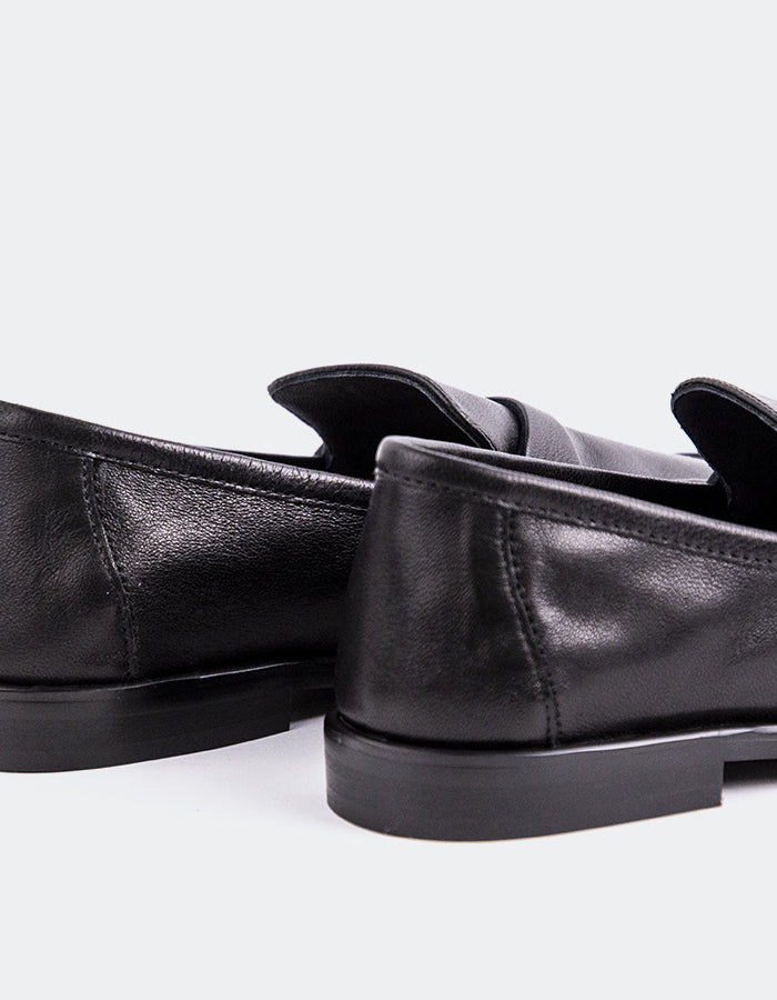 L'INTERVALLE Velika Mocassins pour femme Noir