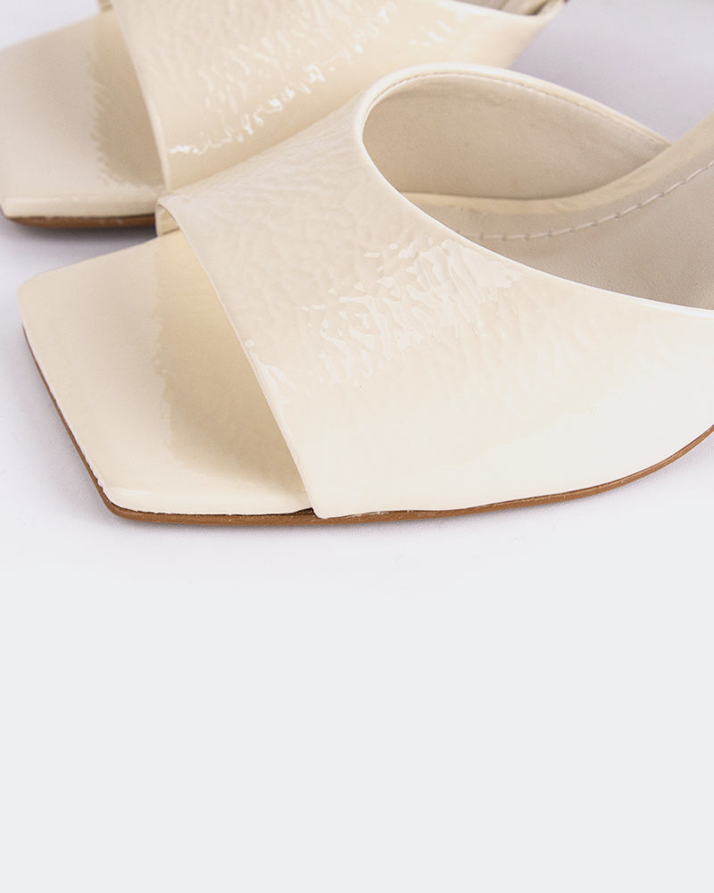 L'INTERVALLE Visalia Women's Shoe Mule Sandal Off White Naplack