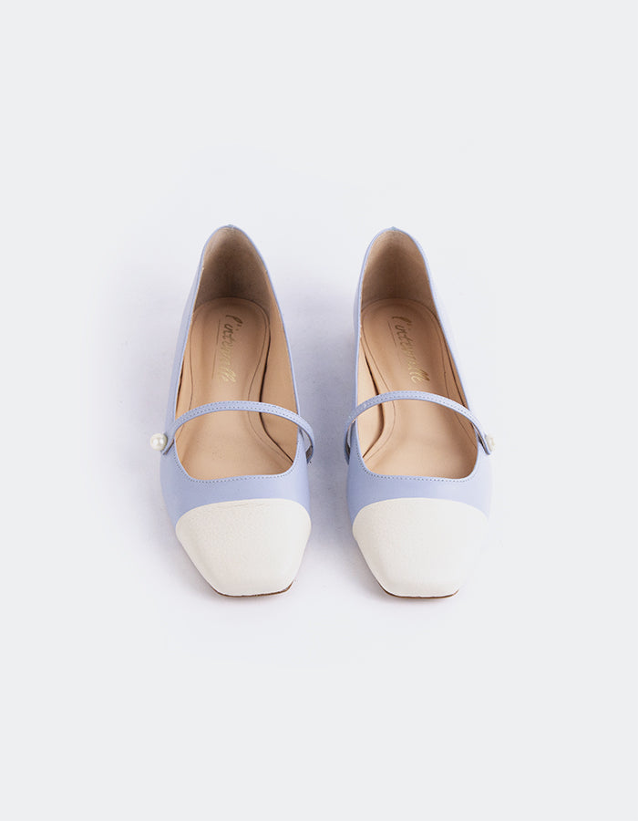 L'INTERVALLE Yarrow Women's Ballet Shoe Off White/Blue Leather