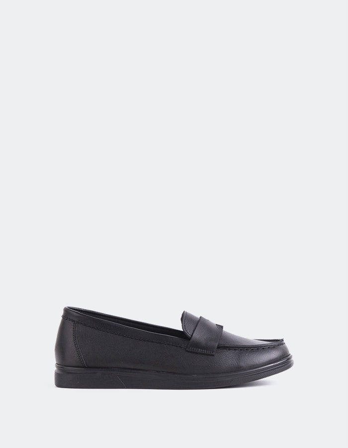 L'INTERVALLE Yasmin Women's Loafers Black Leather