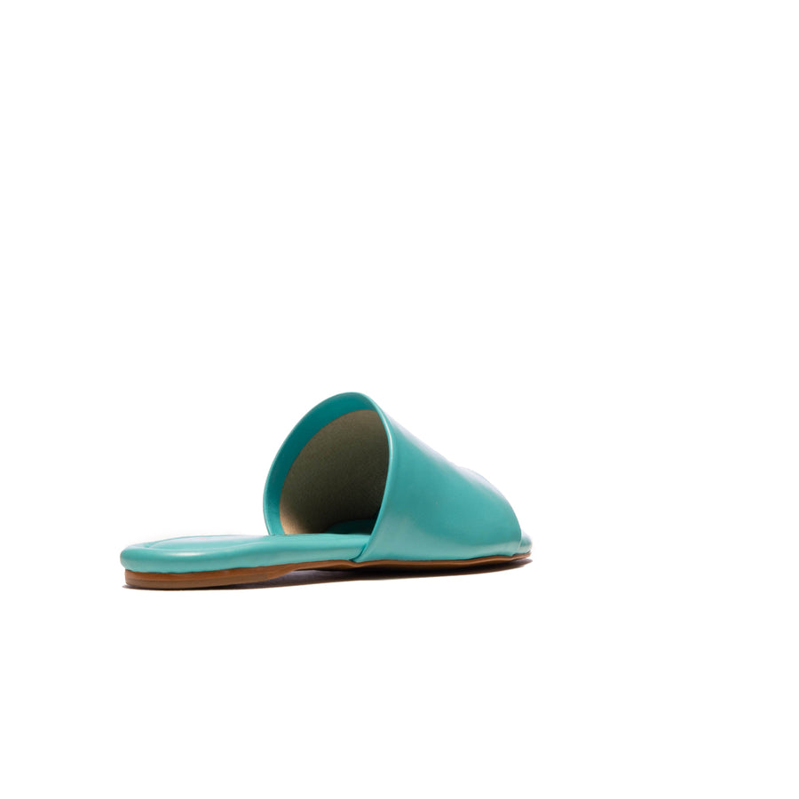 Lupe Turquoise Leather