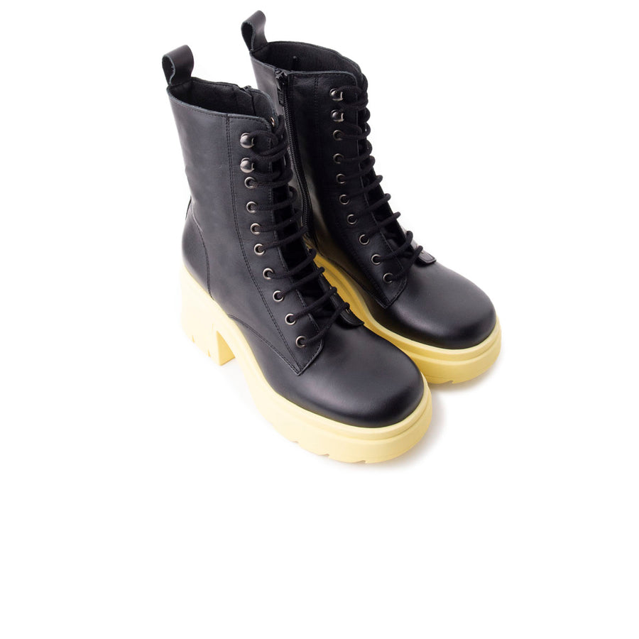 Romeo Black/Yellow Leather