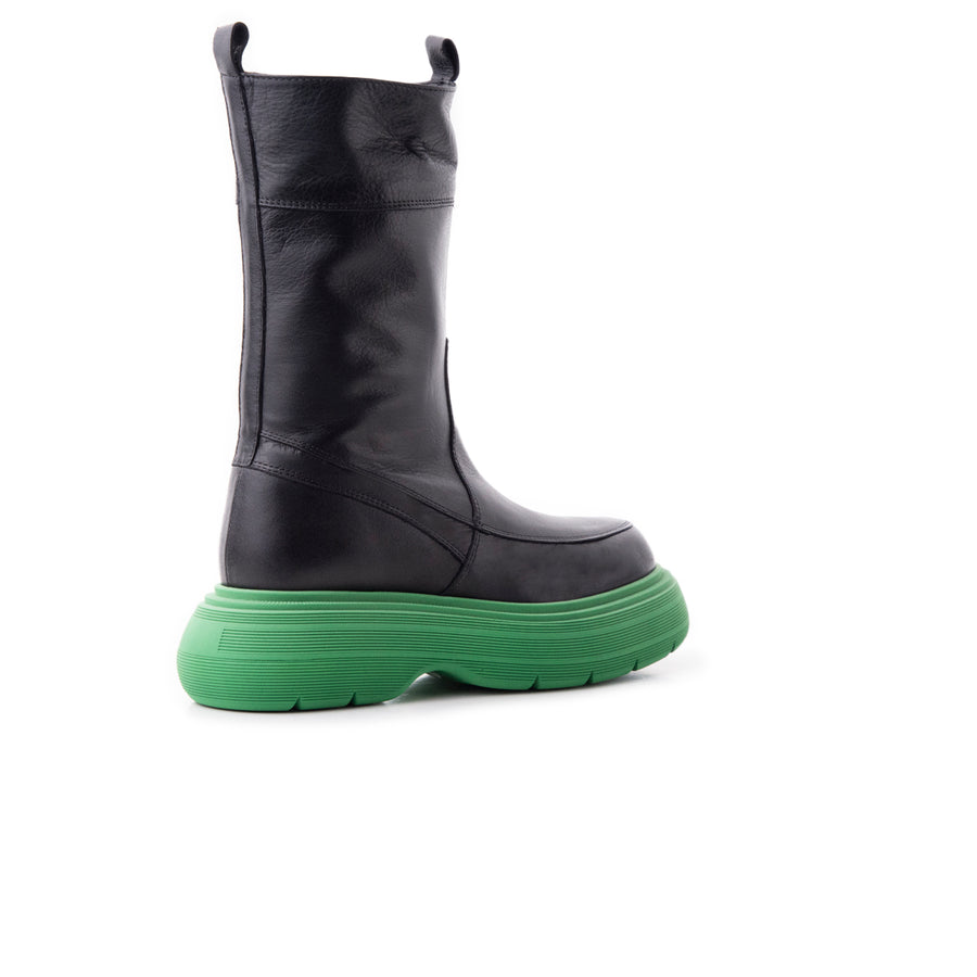 Tineo Black Leather/Green Sole