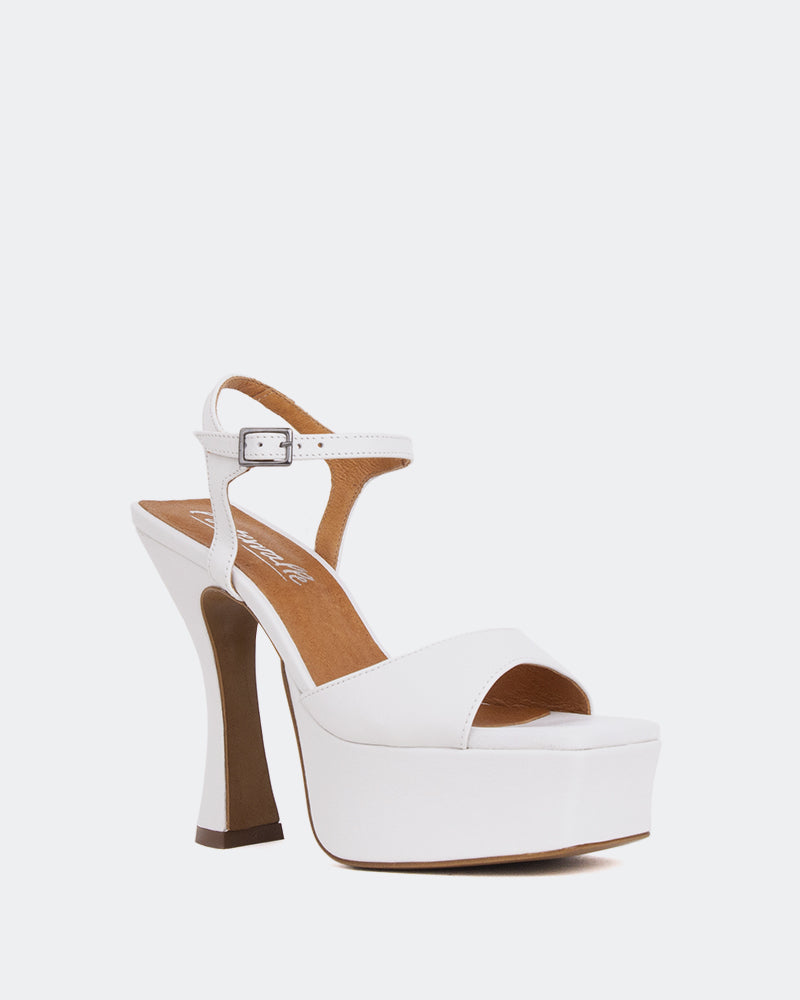 Betsey White Leather/Cuir Blanc